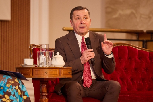 OPERA BLISKO CIEBIE: Porozmawiajmy o Operze | Sławomir Chrzanowski